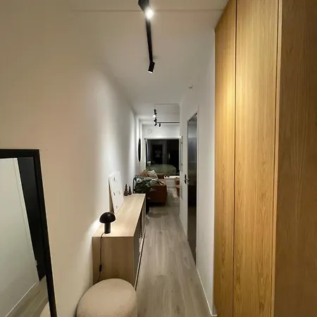 Apartamento 1 Bedroom With A View Close To The Airport *